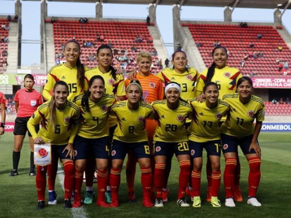 Colombia femenina mayores