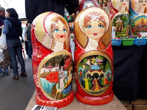 Artesanías en el mercado de Izmaylovo