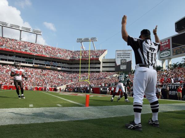 BBC Mundo: Un réferi de la NFL