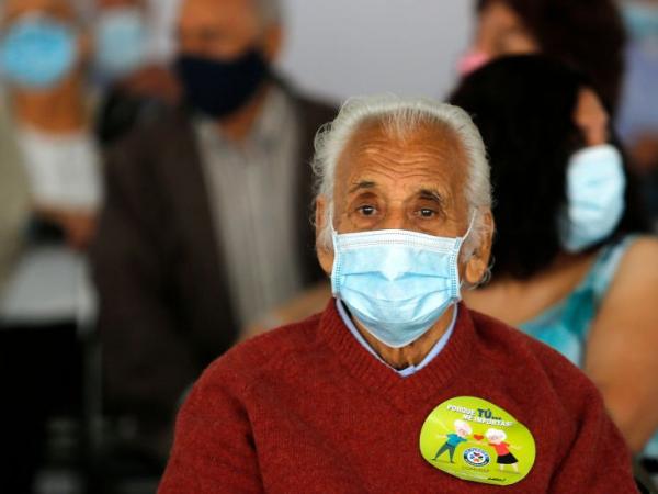 BBC Mundo: Centro de vacunación contra la covid-19 en Chile.