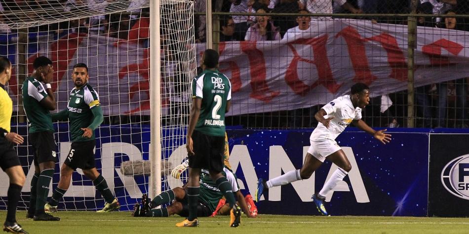 Liga Deportiva Universitaria de Quito vs Deportivo Cali