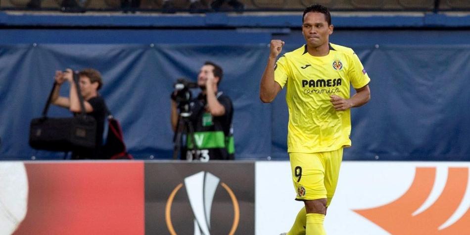Carlos Bacca tras el gol contra Rangers