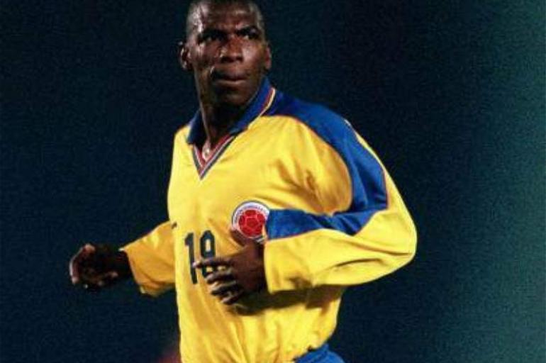 El central Arley Dinas tuvo un paso fugaz, arrib&oacute; en 2002 y bajo la direcci&oacute;n del uruguayo Oscar Tab&aacute;rez solo disput&oacute; dos partidos.