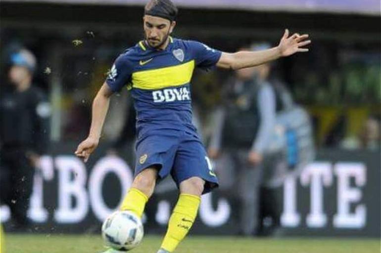 El volante, Sebasti&aacute;n P&eacute;rez, lleg&oacute; en 2016 al equipo azul y oro. Alcanz&oacute; a jugar 15 partidos hasta que en Abril, de este a&ntilde;o, sufri&oacute; una lesi&oacute;n de ligamentos en su rodilla izquierda.