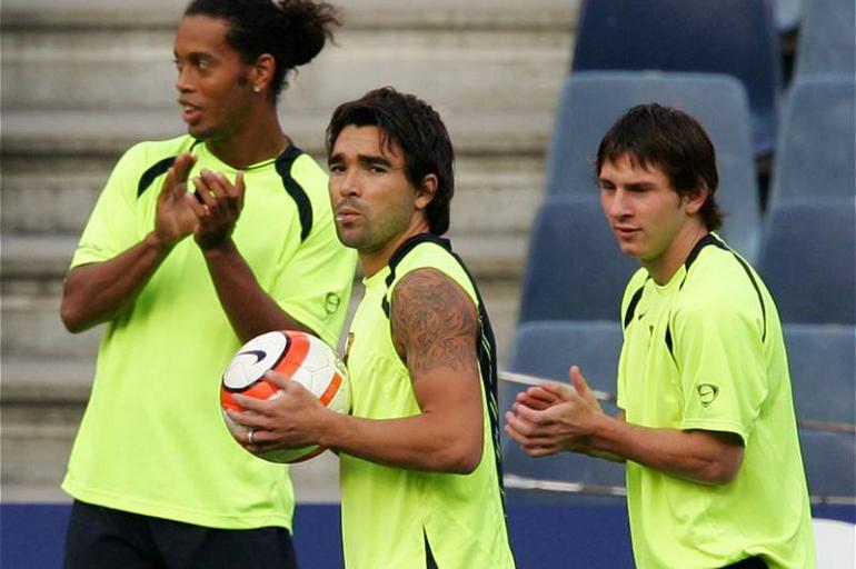 Ronaldinho junto a Deco, de Portugal, y Lionel Messi, de Argentina.