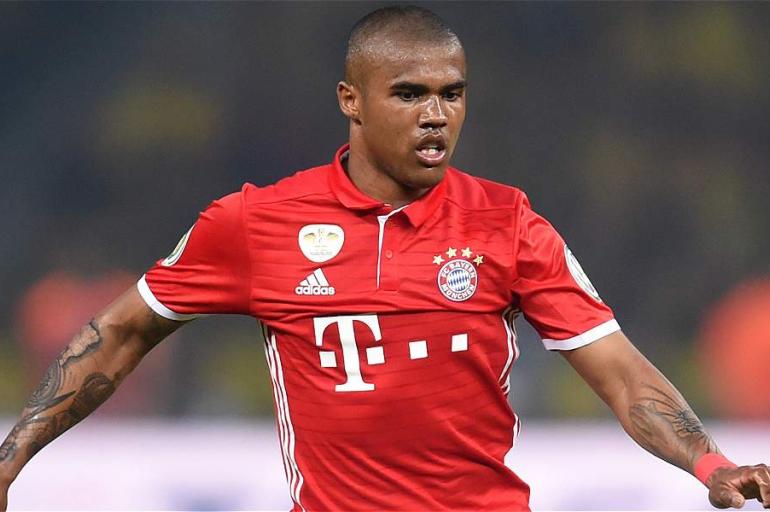 Douglas Costa proviene de Bayern Múnich.