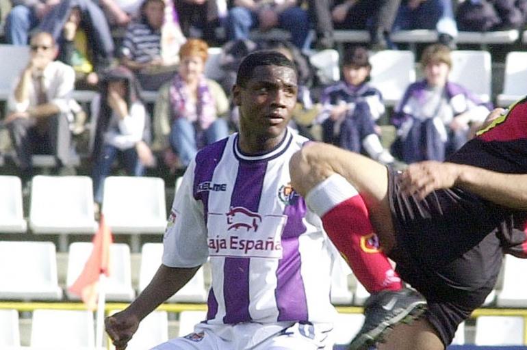 Colombianos que le hicieron gol a Barcelona