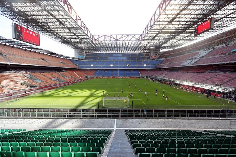 Cierre de estadios en Italia