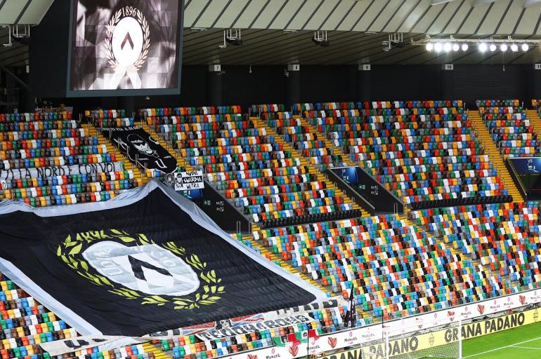 Cierre de estadios en Italia